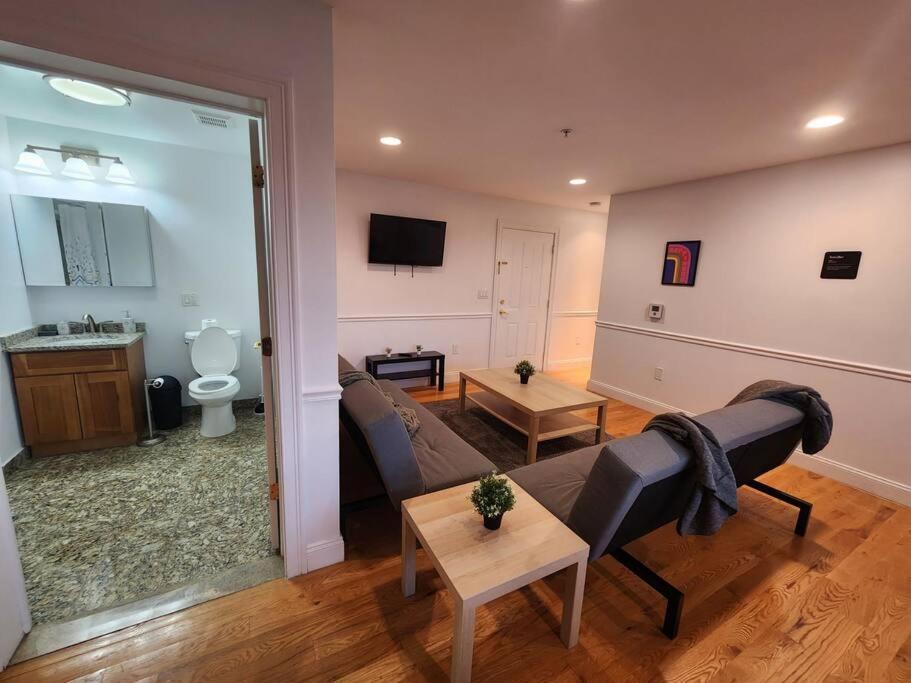 Apartamento Luxurious 2 Bed ! Mins To Nyc! Union City Exterior foto