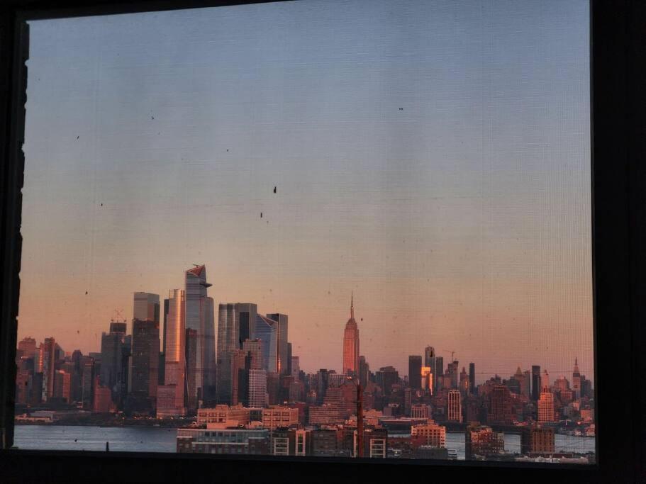 Apartamento Luxurious 2 Bed ! Mins To Nyc! Union City Exterior foto